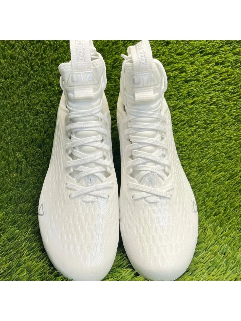 Under Armour Spotlight Lux MC 2.0 Mens Size 8.5 Triple White Football Cleats